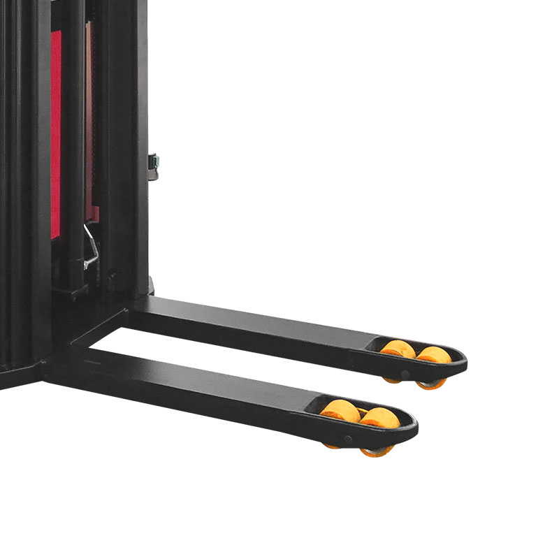 samohodny-shtabeler-sdk-9 Самоходный штабелер PROLIFT SDK 1556 li-ion - 4